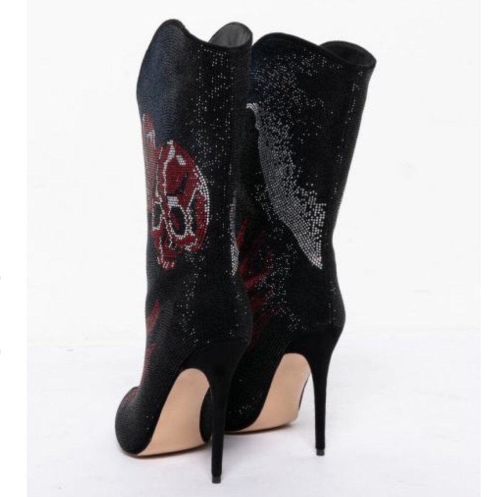 **BRAND NEW** 💀🔥 7.5 AZALEA WANG stiletto bootie
